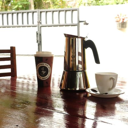 Menaka Homestay Tangalle Esterno foto