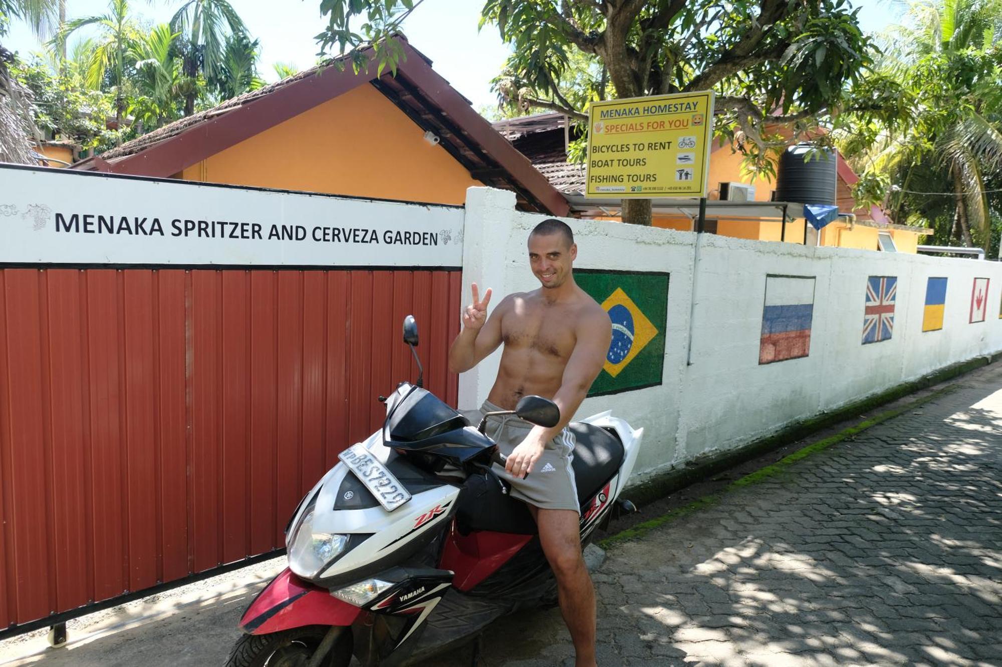 Menaka Homestay Tangalle Esterno foto